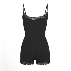 Skims fits everybody romper